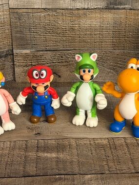 Super Mario, Cat Princess Peach, LUIGI green cat suit & Yoshi Jakks figures.